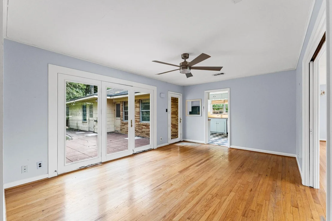 Photo of 3123 Broadmead Drive