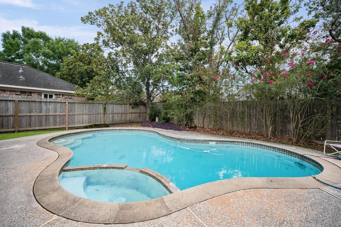 Photo of 1034 Coachlight Drive