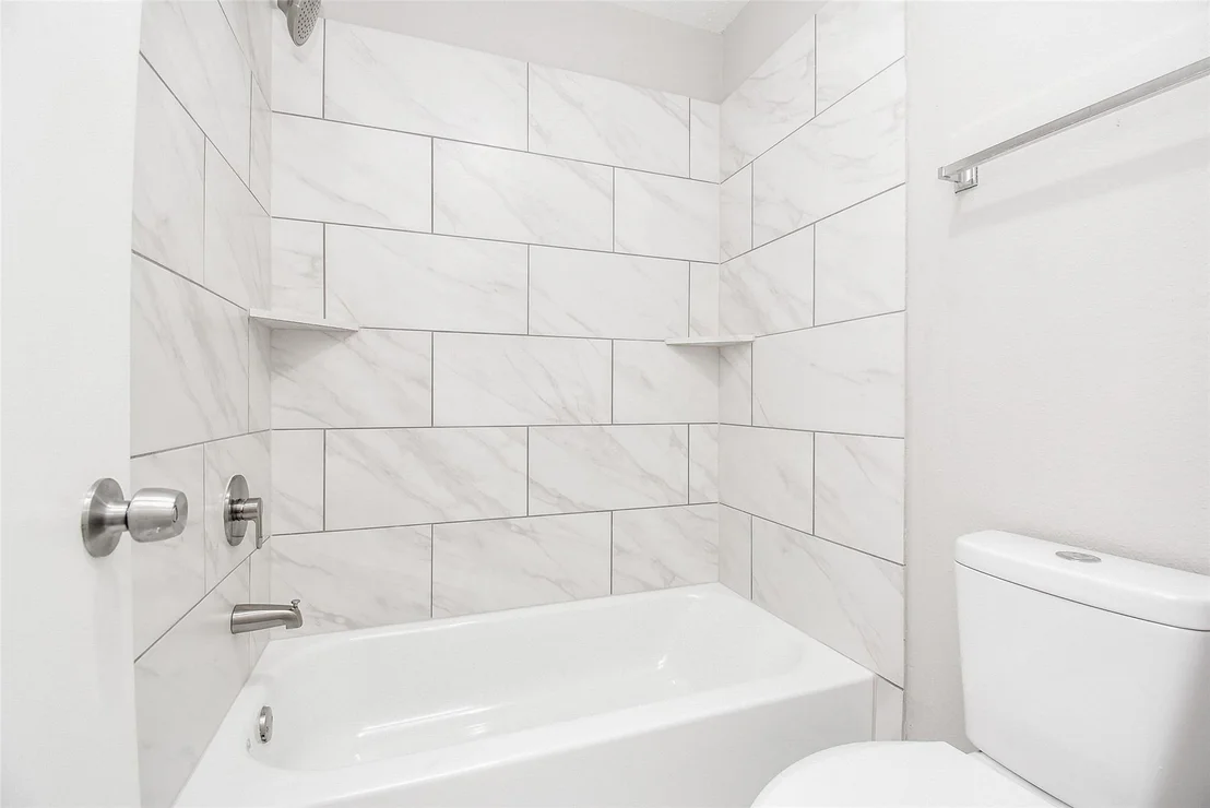 Photo of 19527 Juniper Vale Circle