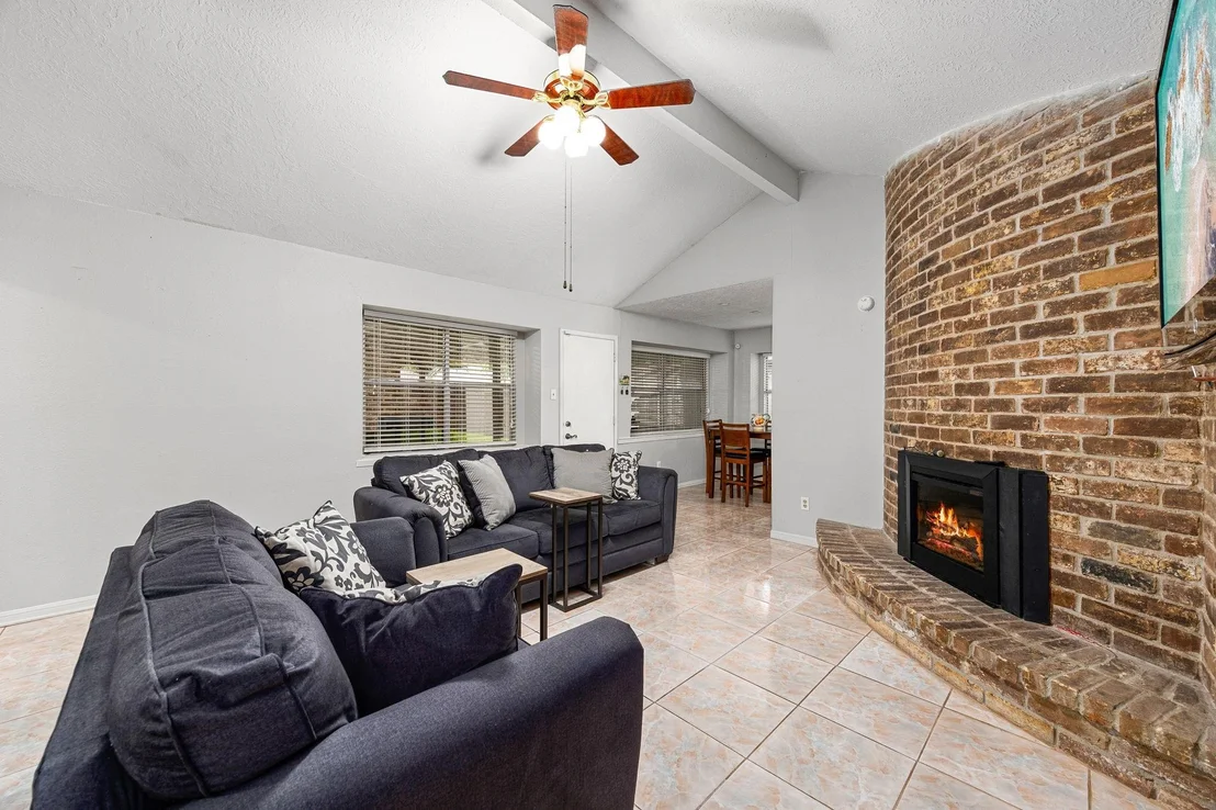 Photo of 1343 Somercotes Lane