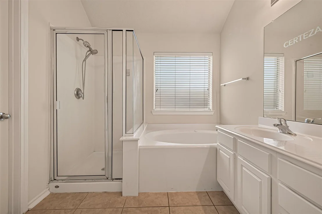 Photo of 5006 Juniper Walk Lane