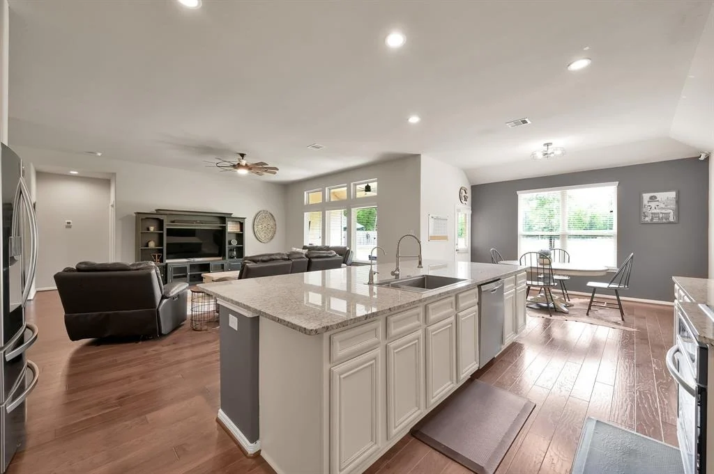 Photo of 9175 White Tail Drive