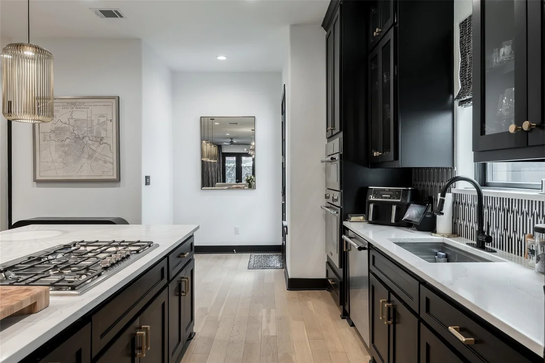 Photo of 906 Knox Street