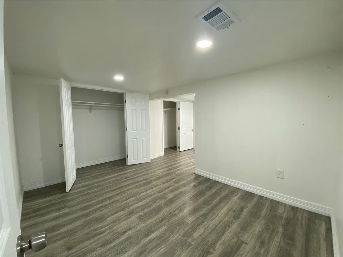 Photo of 1402 Avenue K