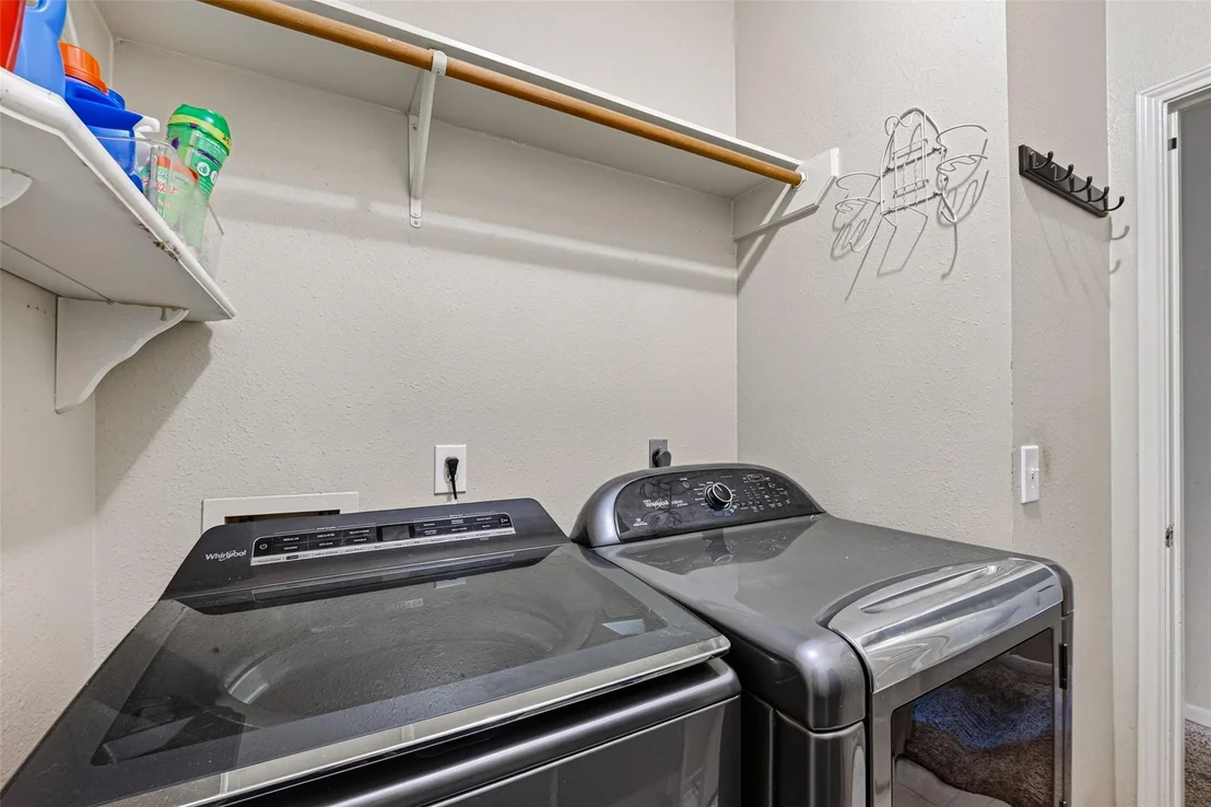 Photo of 7230 Oak Walk Drive