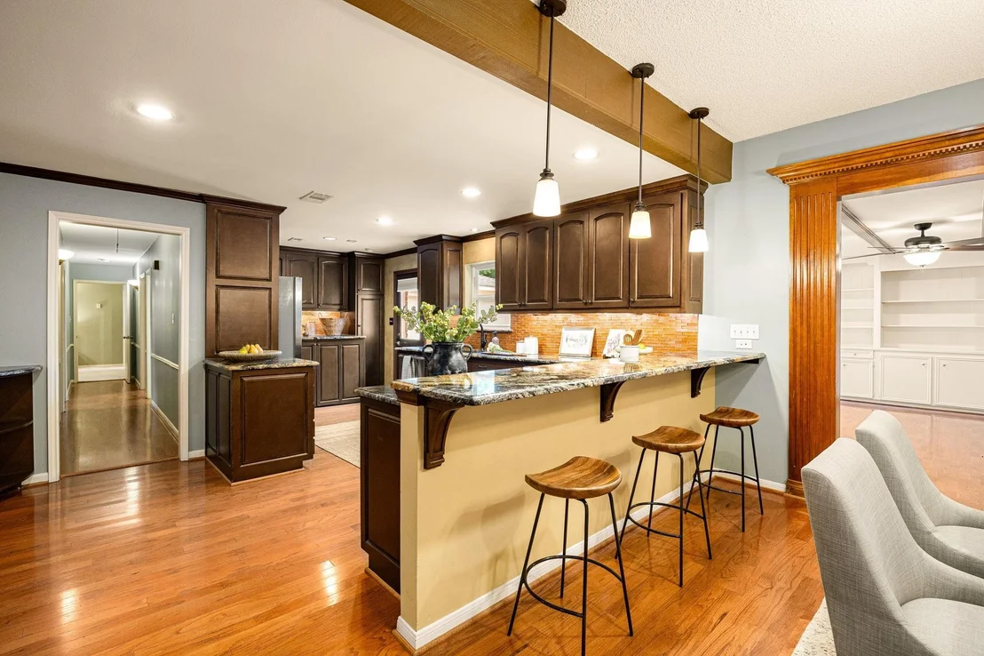 Photo of 1803 Briarpark Drive
