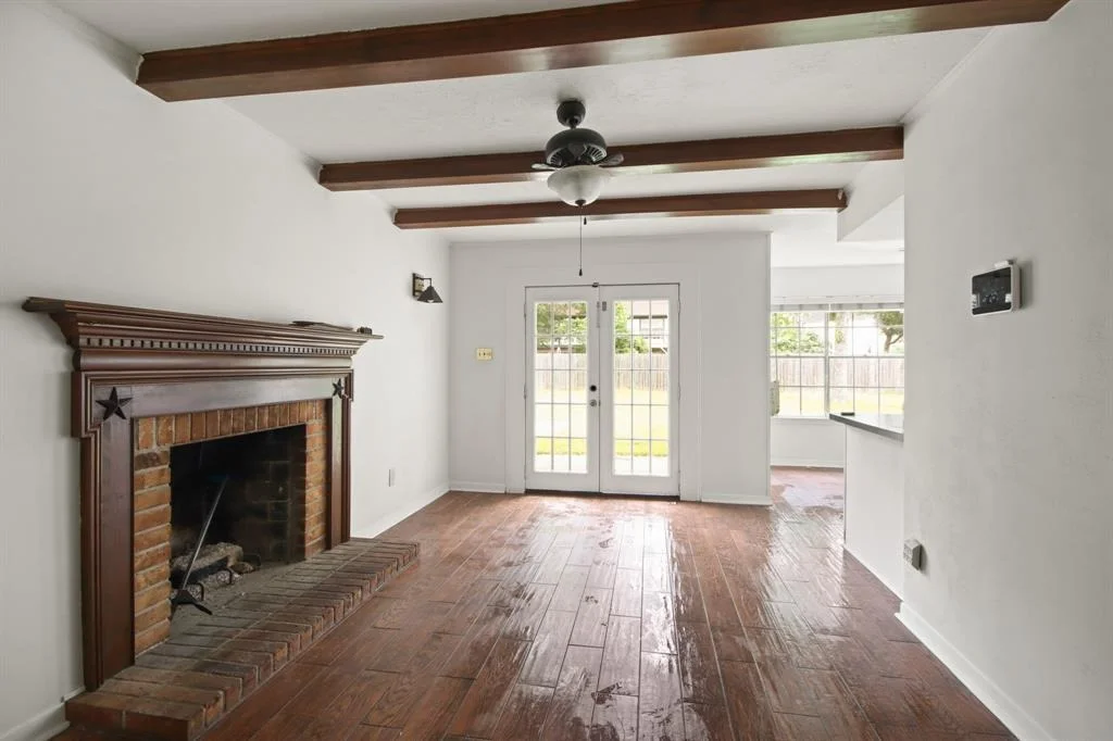 Photo of 2211 Willow Point Drive