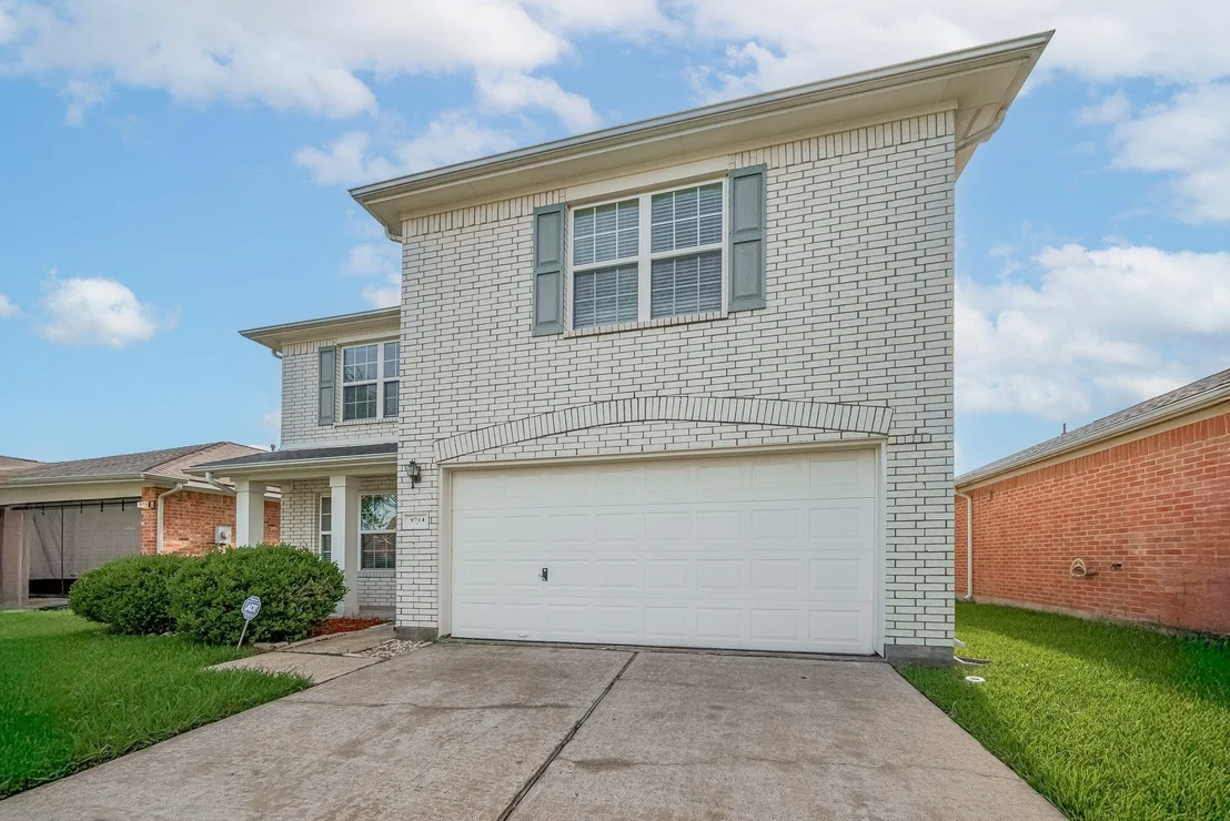 Photo of 9714 Angleside Lane
