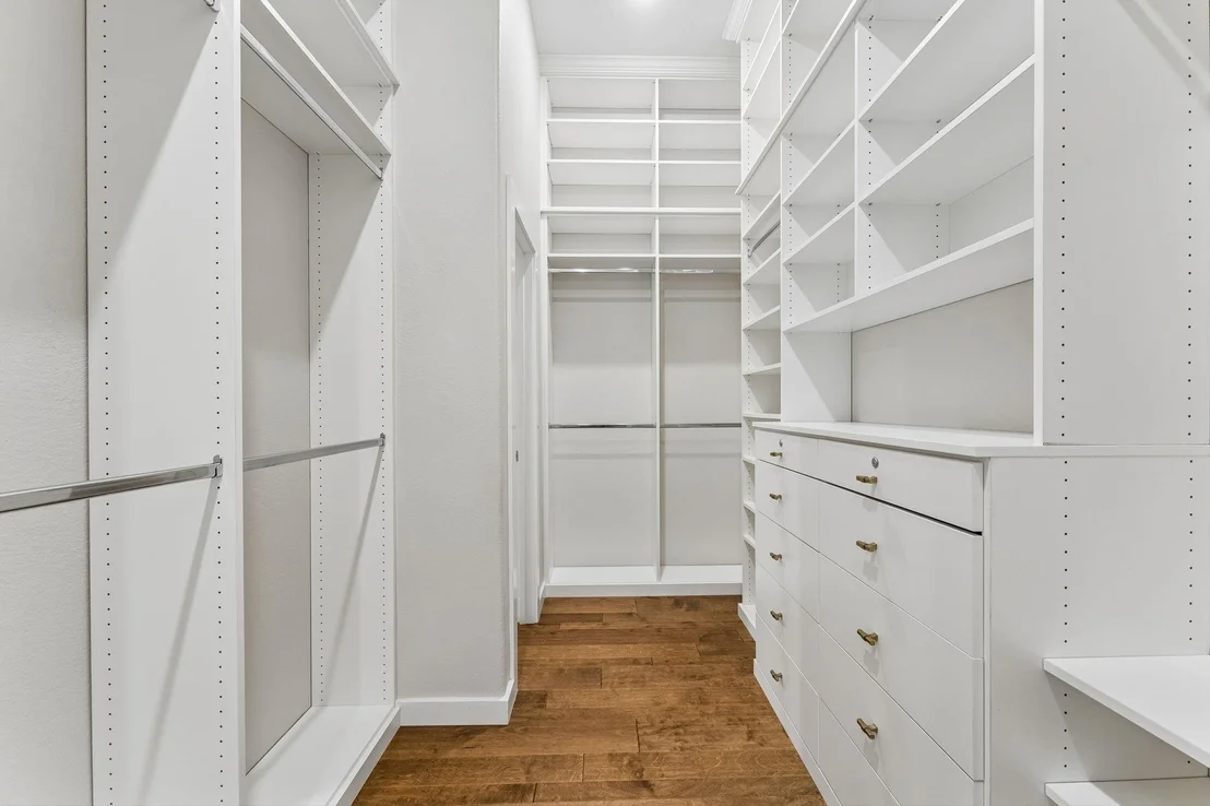 Photo of 30410 Myrtle Oak Drive