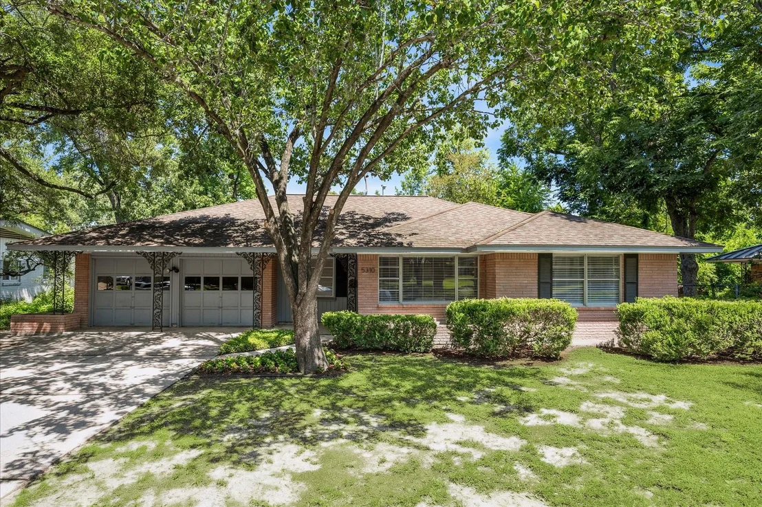 Photo of 5310 Hialeah Drive