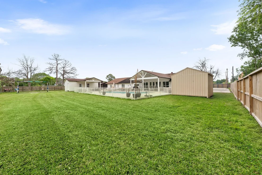 Photo of 8800 Brae Acres Road