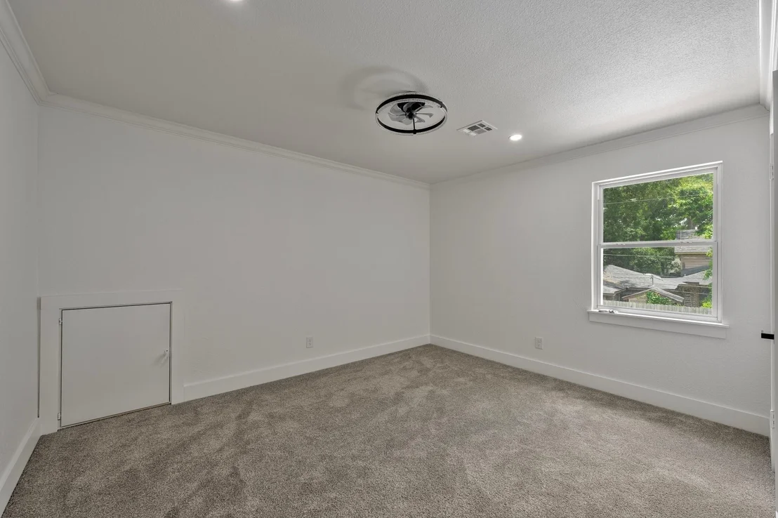 Photo of 3807 Midforest Drive