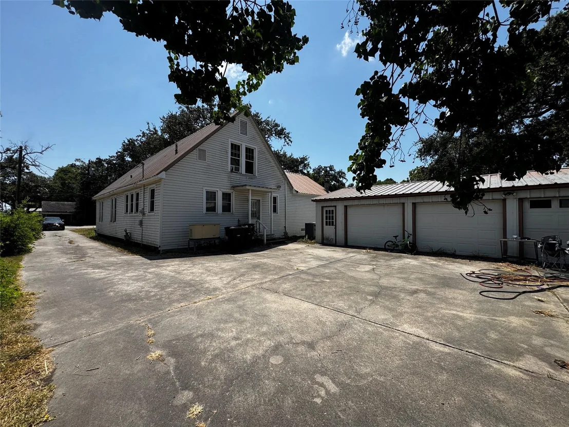 Photo of 1114 Luling Avenue