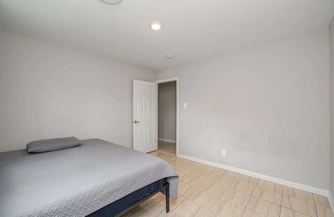 Photo of 8530 Rowan Lane