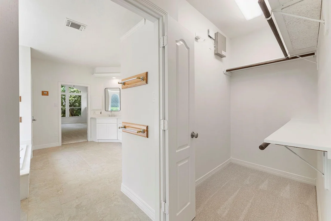 Photo of 13276 Brookfield Lane