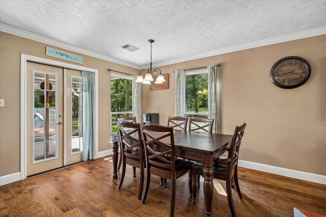 Photo of 641 County Road 404