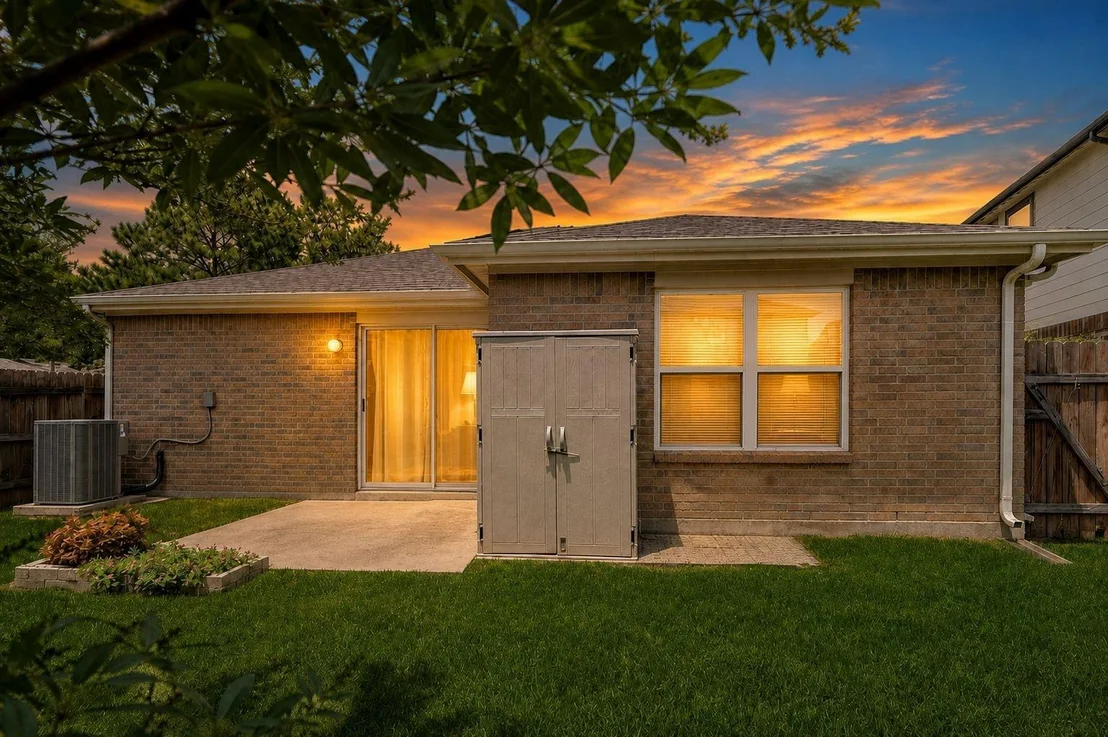 Photo of 15214 Thistle Rock Lane