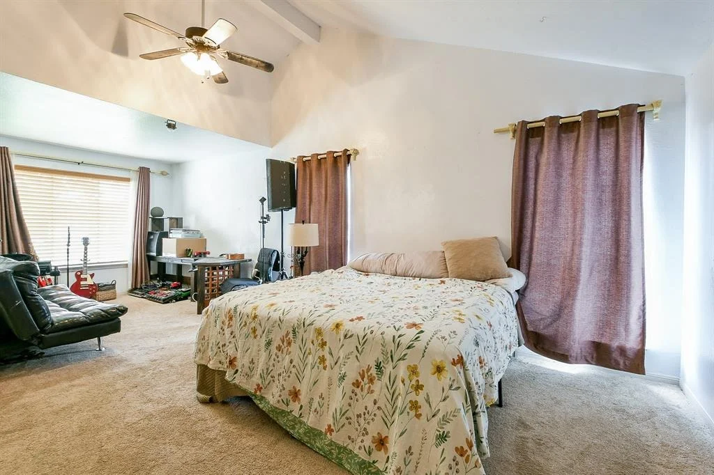 Photo of 17817 Crestline Road