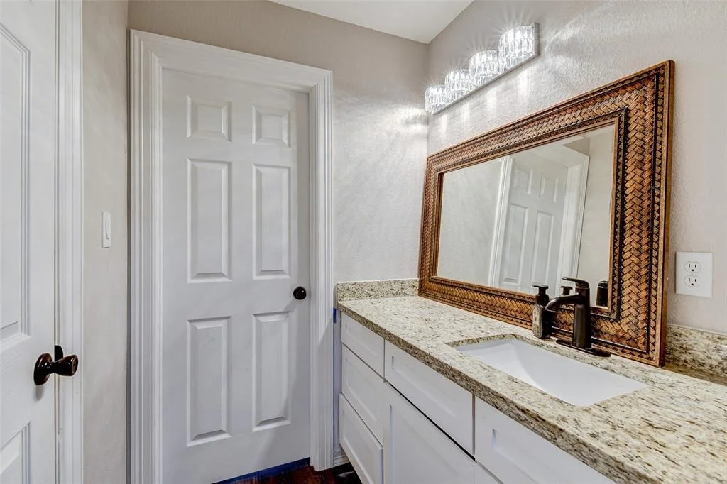 Photo of 260 Munson Road
