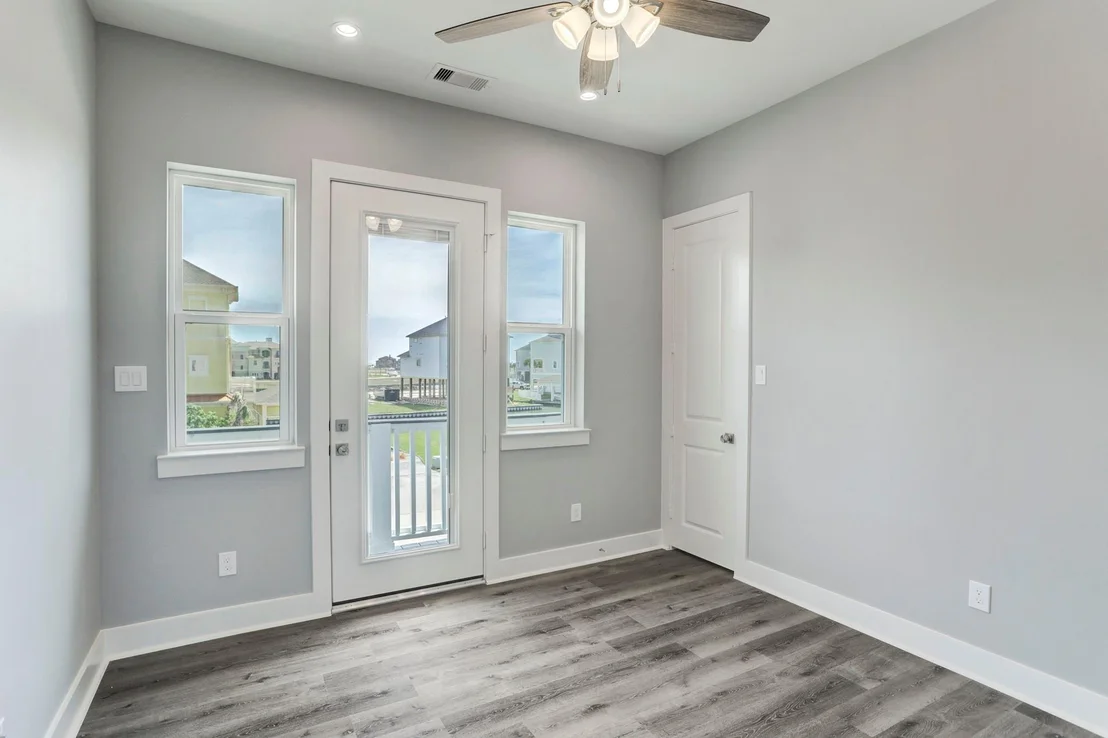 Photo of 20 Largo