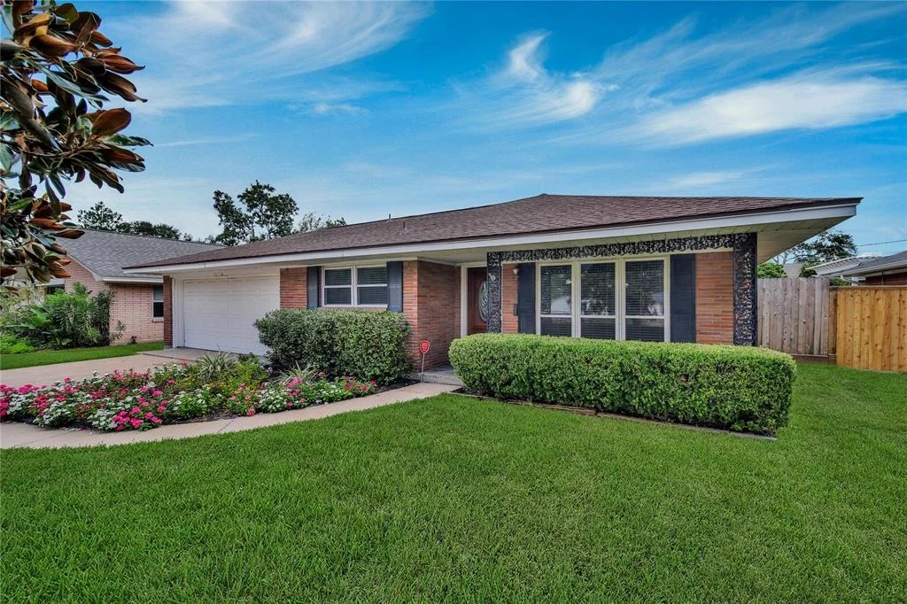 Photo of 1834 Millwood Drive