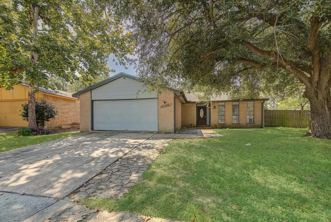 Photo of 5702 Golden Grove Lane