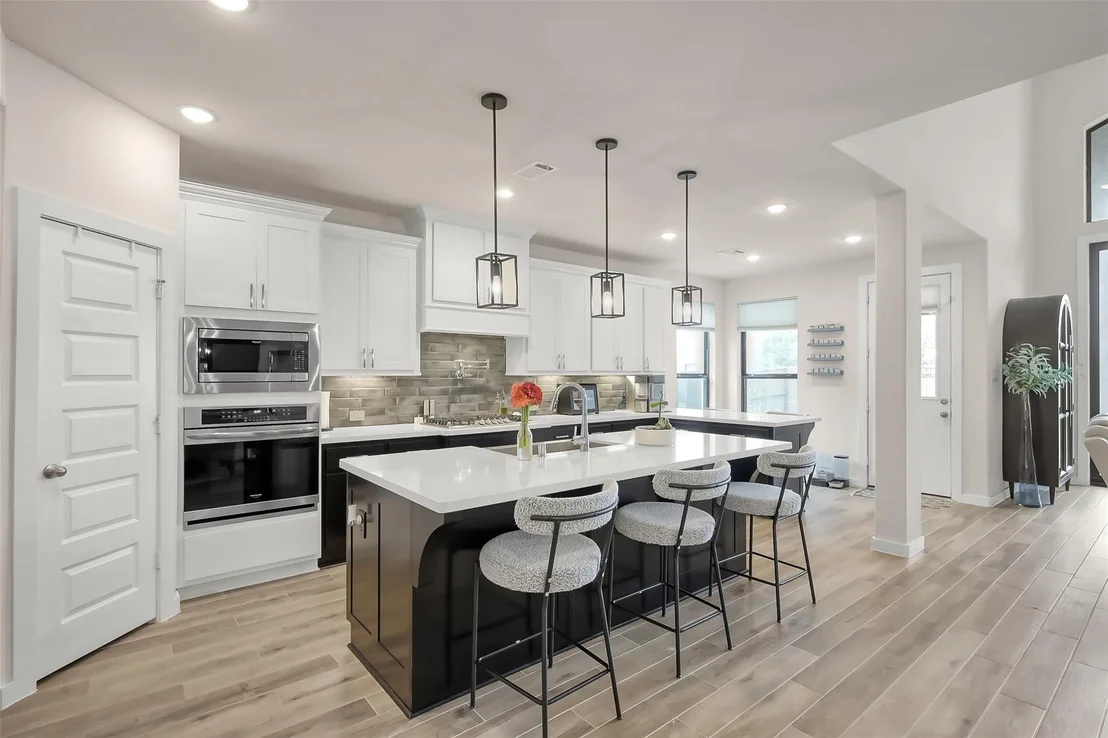 Photo of 6718 Waxbill Road