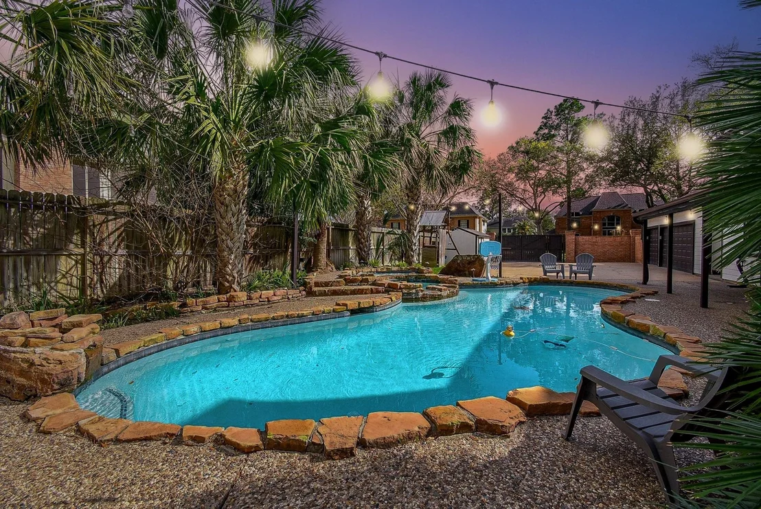 Photo of 1811 Fieldbriar Drive