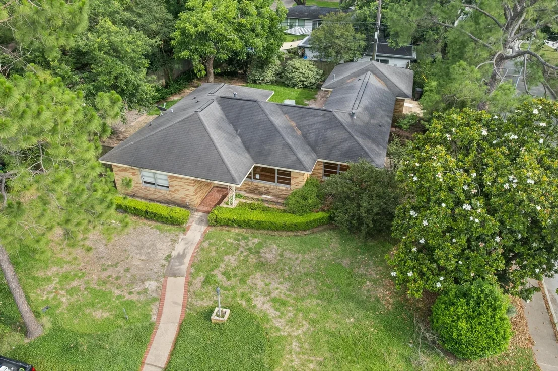 Photo of 3123 Broadmead Drive