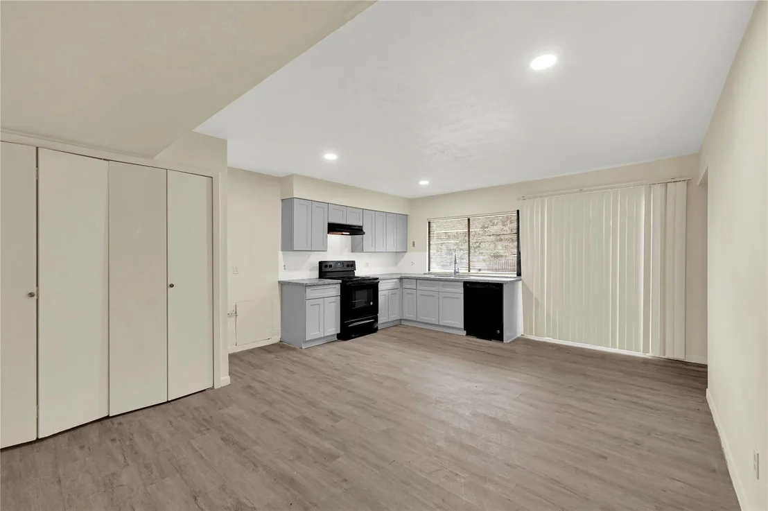 Photo of 15802 Ironfork Drive