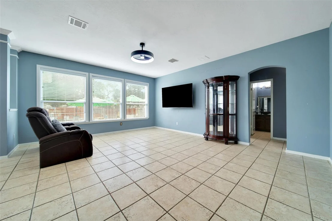 Photo of 18827 Squirrel Oaks Drive