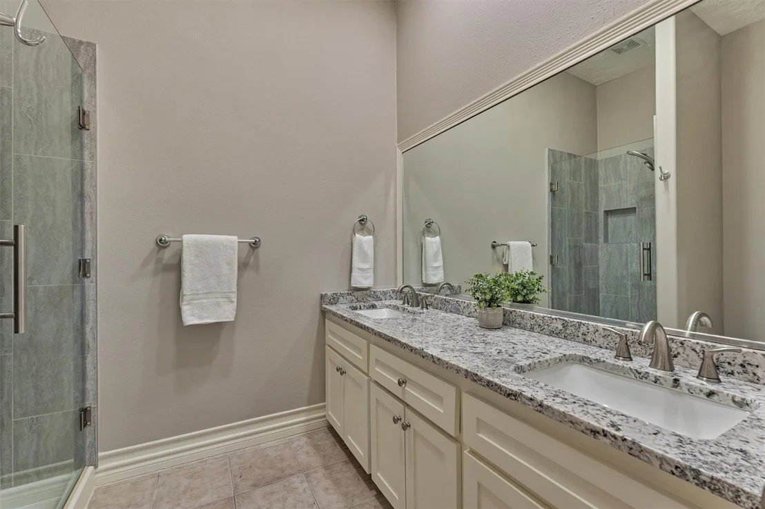 Photo of 4 Regency Point