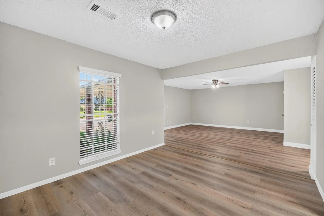 Photo of 6127 Rietta Street