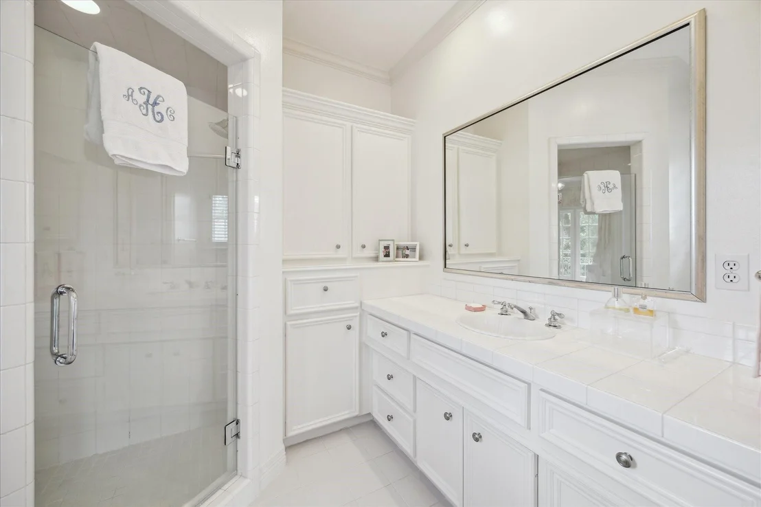 Photo of 3652 Overbrook Lane