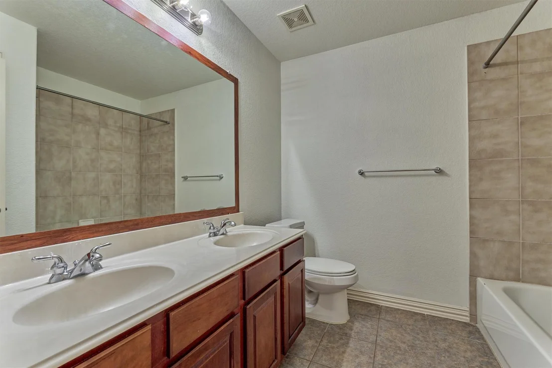 Photo of 66 W Frontera Circle