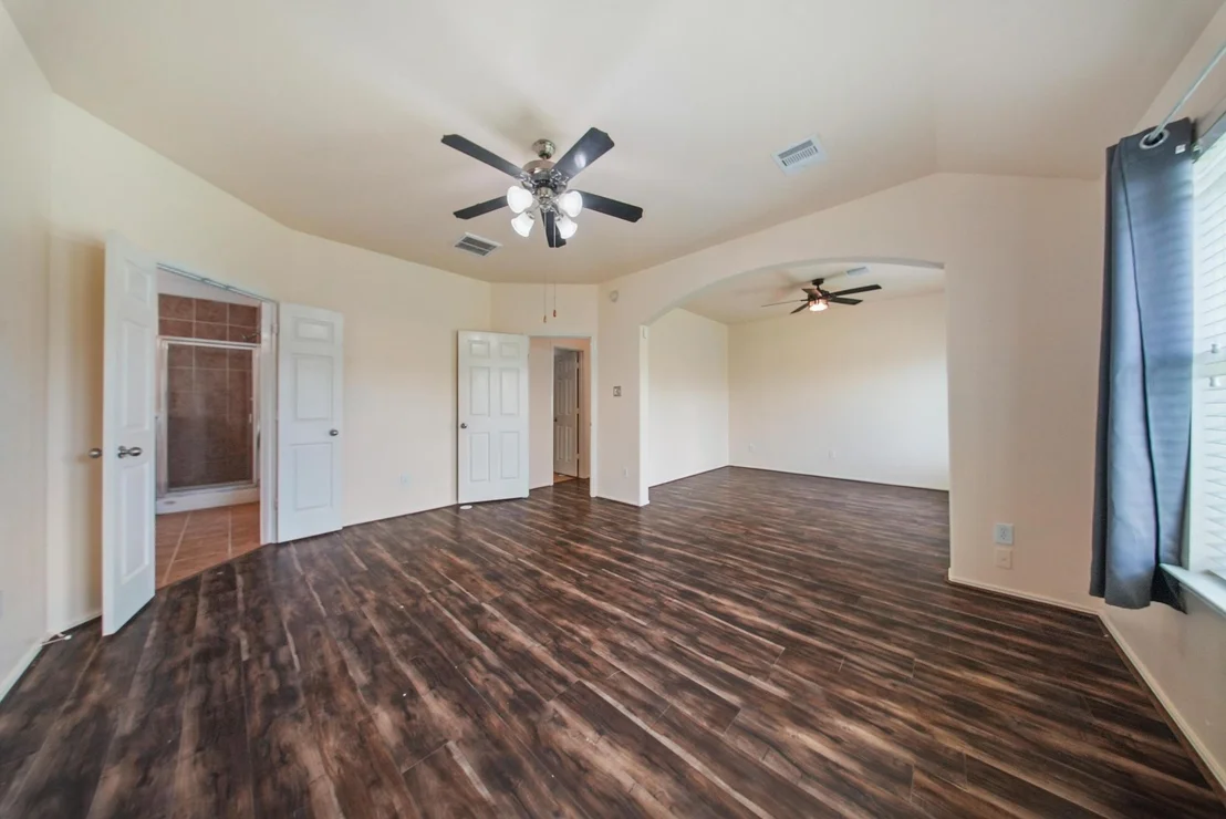 Photo of 5015 Bridgecrossing Court