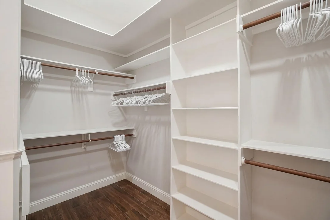 Photo of 24710 Creekview Drive