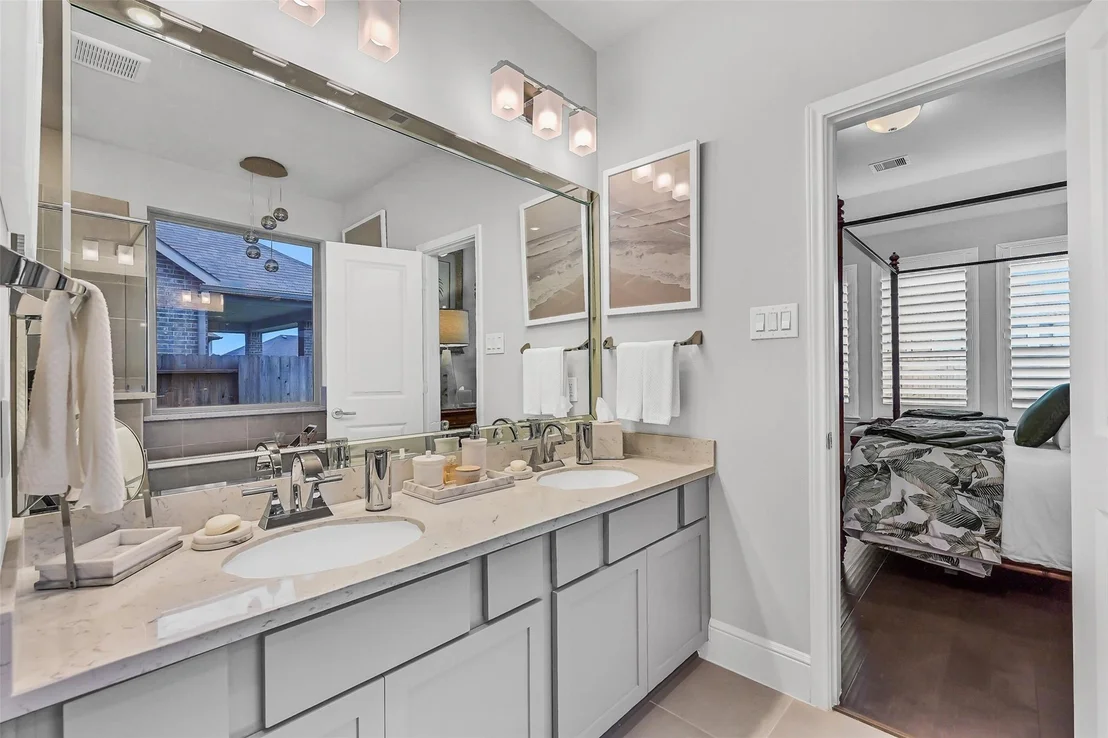 Photo of 1009 Tackett Court