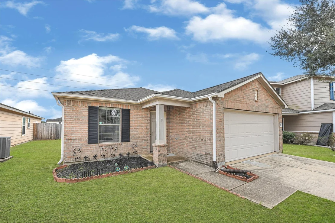 Photo of 7906 Yaupon View Drive