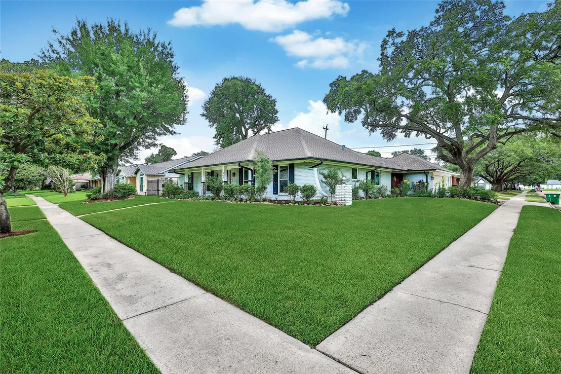 Photo of 963 Thornton Road