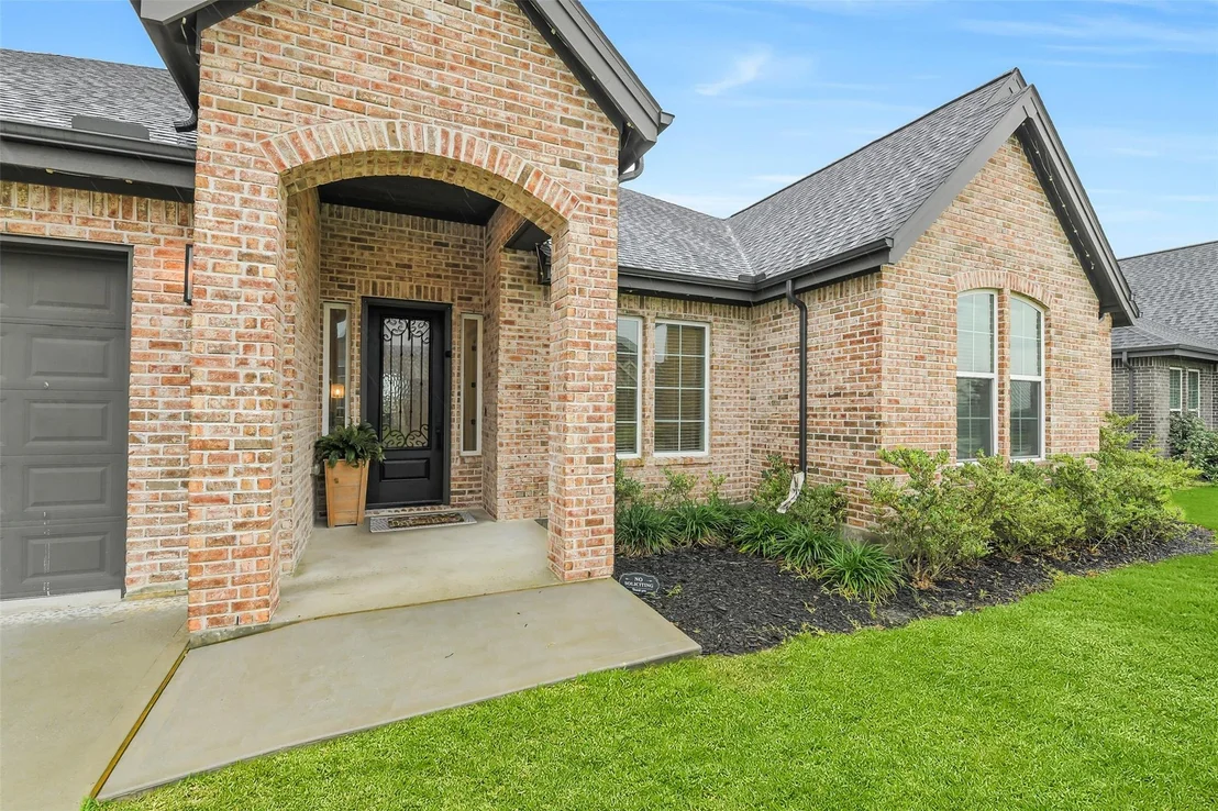 Photo of 10015 Goliad Drive