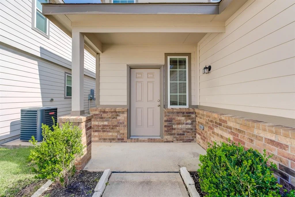 Photo of 5842 Adelaide River Drive