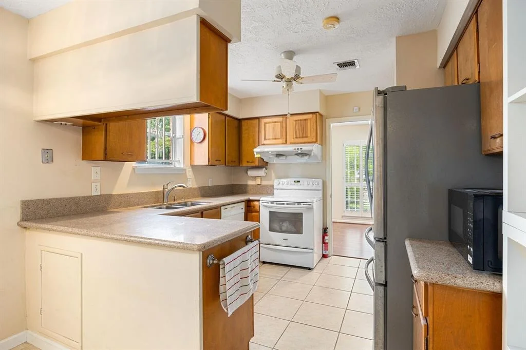 Photo of 5906 Burning Tree Drive