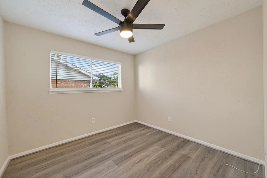 Photo of 6038 Greenmont Drive