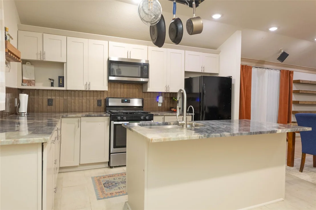 Photo of 8007 Capitol Street