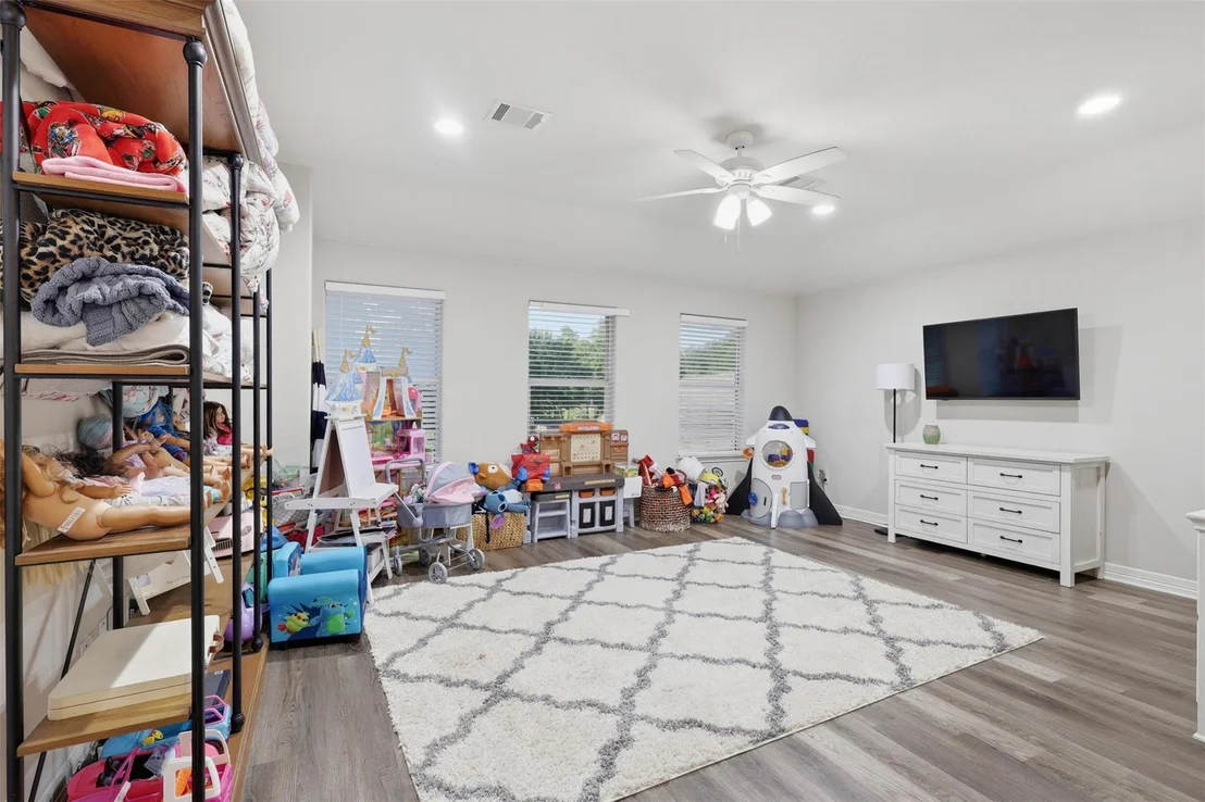 Photo of 19617 Desna Drive