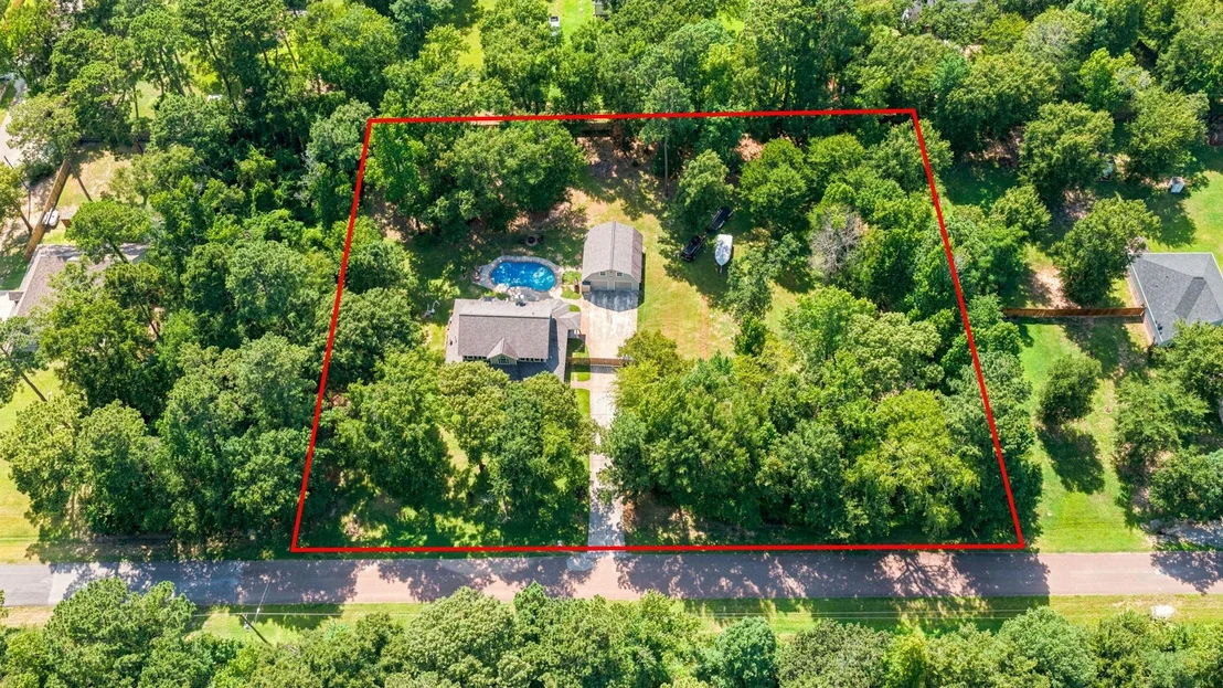 Photo of 15217 Paradise Point Drive