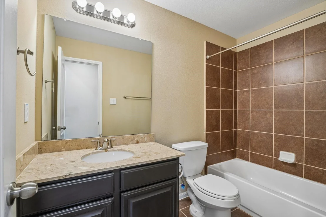 Photo of 5018 Bay Lane