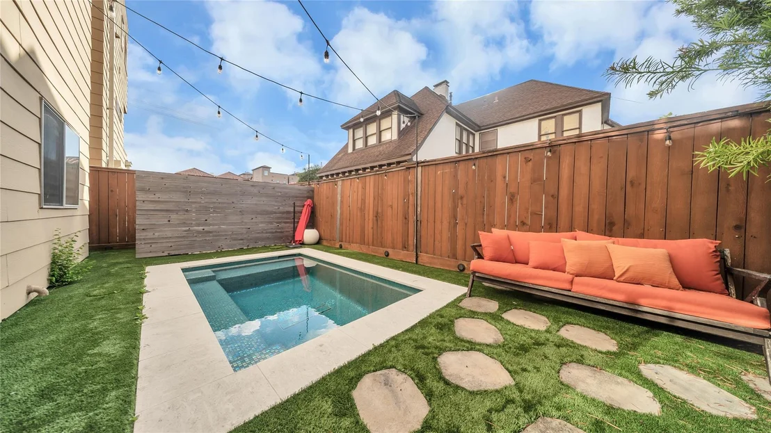 Photo of 4514 Jackson Street