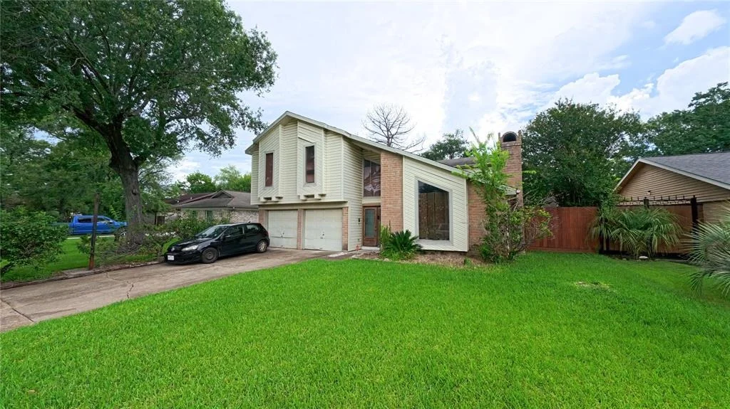 Photo of 251 Holyhead Drive